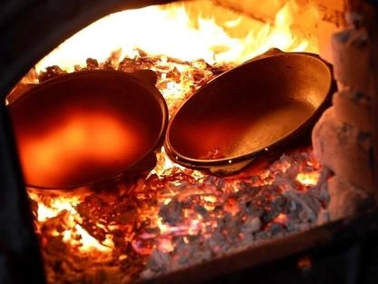 Как правильно обжечь чугунный казан