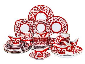 Столовый сервиз Красная Пахта, Turon porcelain, с золотом, 39 предметов Столовый сервиз Красная Пахта, Turon porcelain, с золотом, 39 предметов