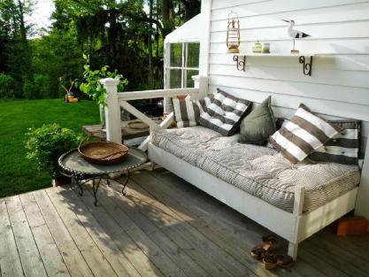 Как выбрать садовую мебель: советы и правила ухода