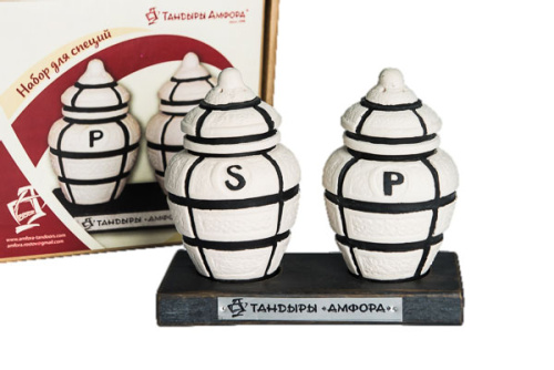 Набор для специй (солонка, перечница)