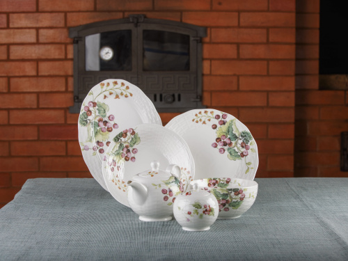 Тарелка керамическая Wild berries Line, PLOVER, 25 см