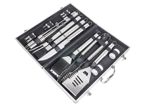 Набор для барбекю в алюминиевом кейсе, 18 предметов